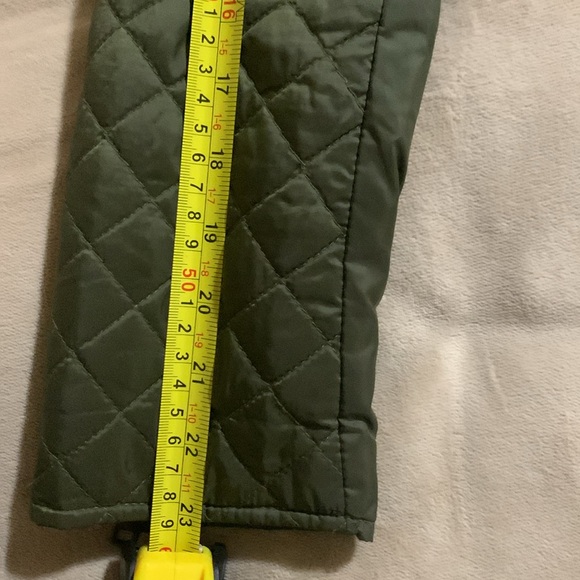This jacket is use but so good condition color army green. - Picture 8 of 8